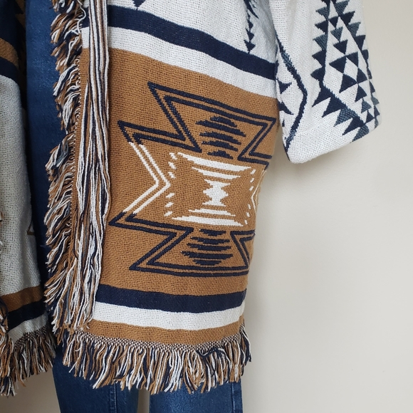 Southwestern Woven Blanket Coat - Picture 3 of 14